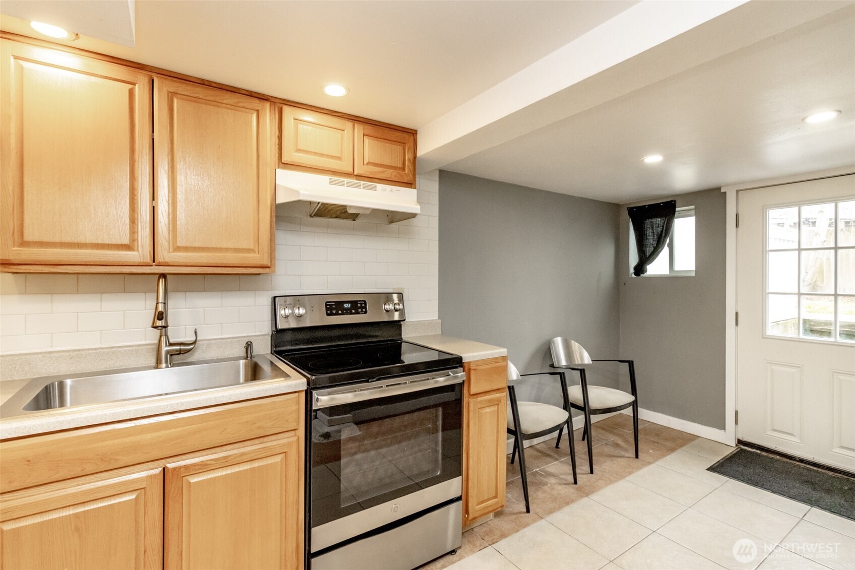10033 Des Moines Memorial Drive S Seattle WA 98168