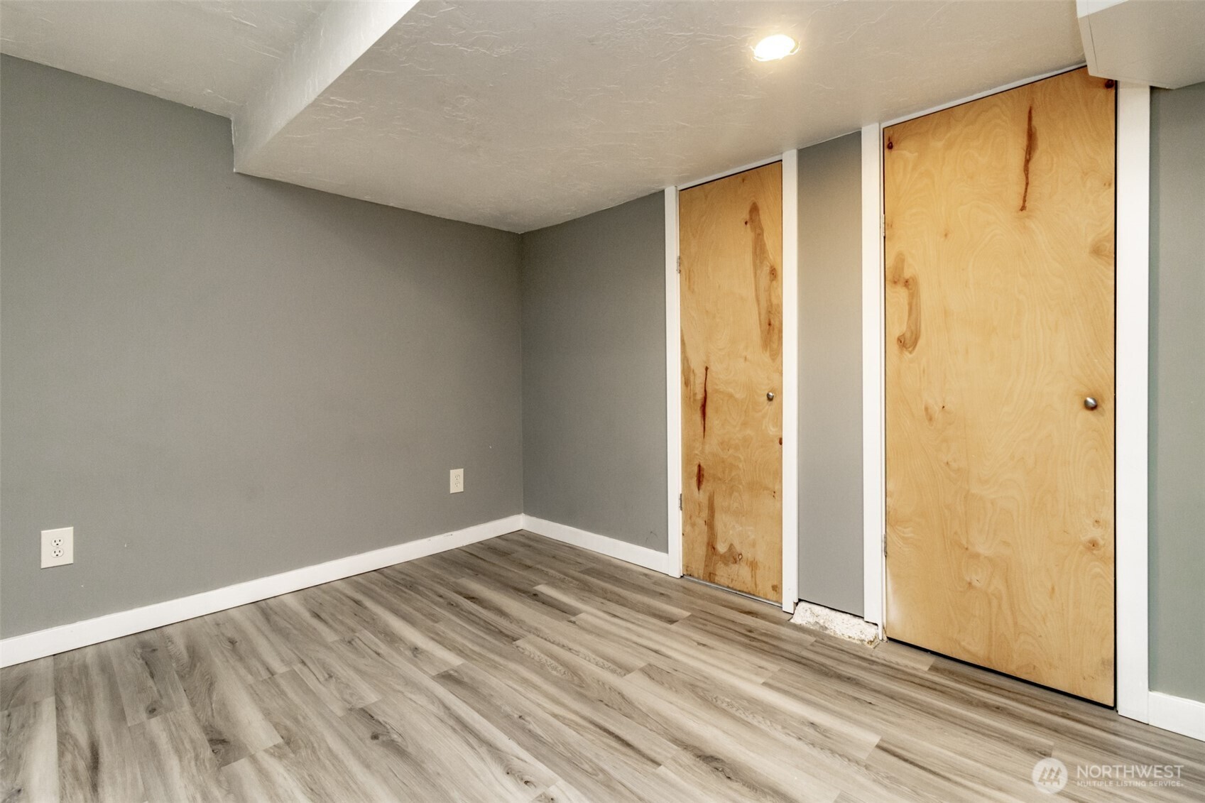 10033 Des Moines Memorial Drive S Seattle WA 98168