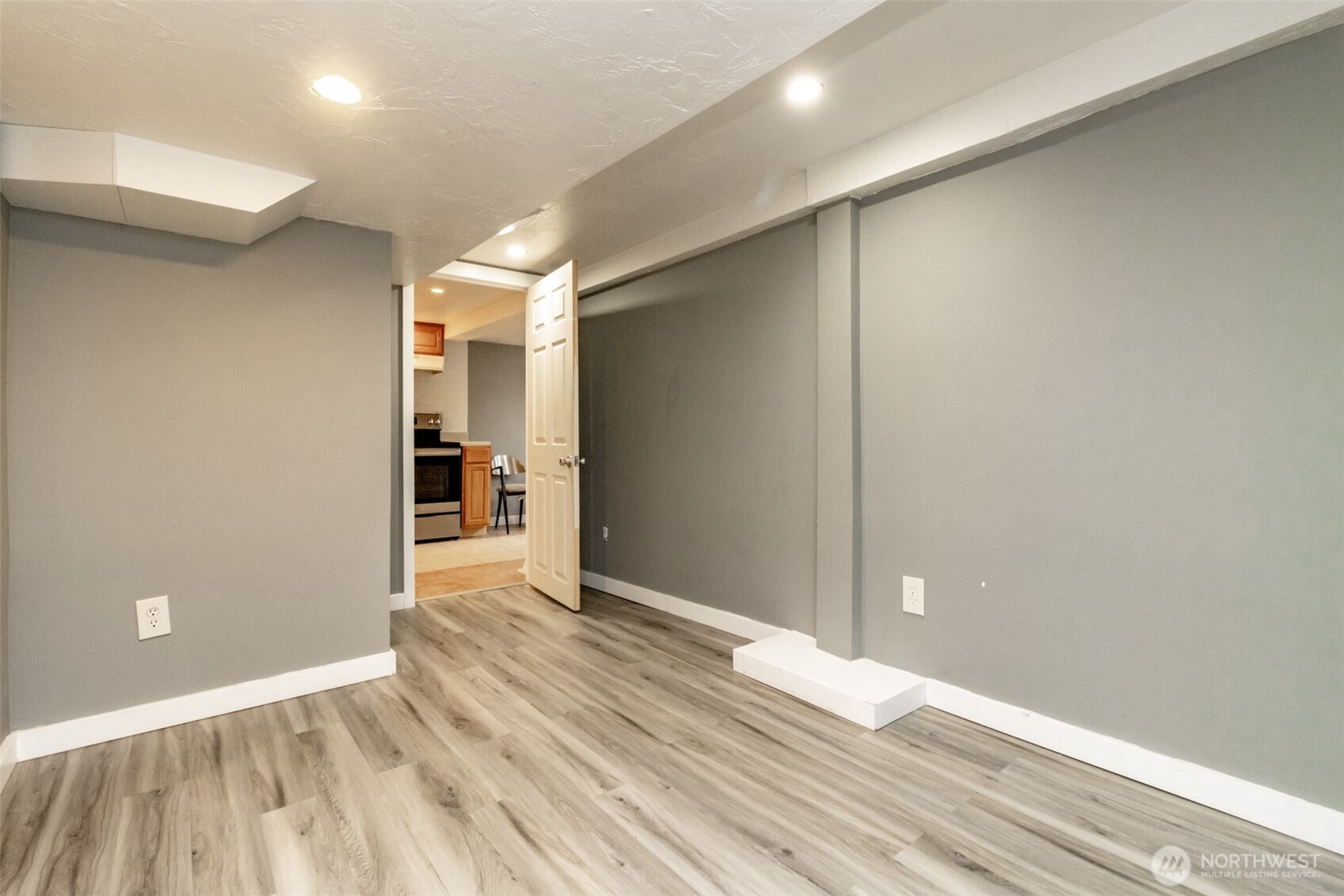 10033 Des Moines Memorial Drive S Seattle WA 98168
