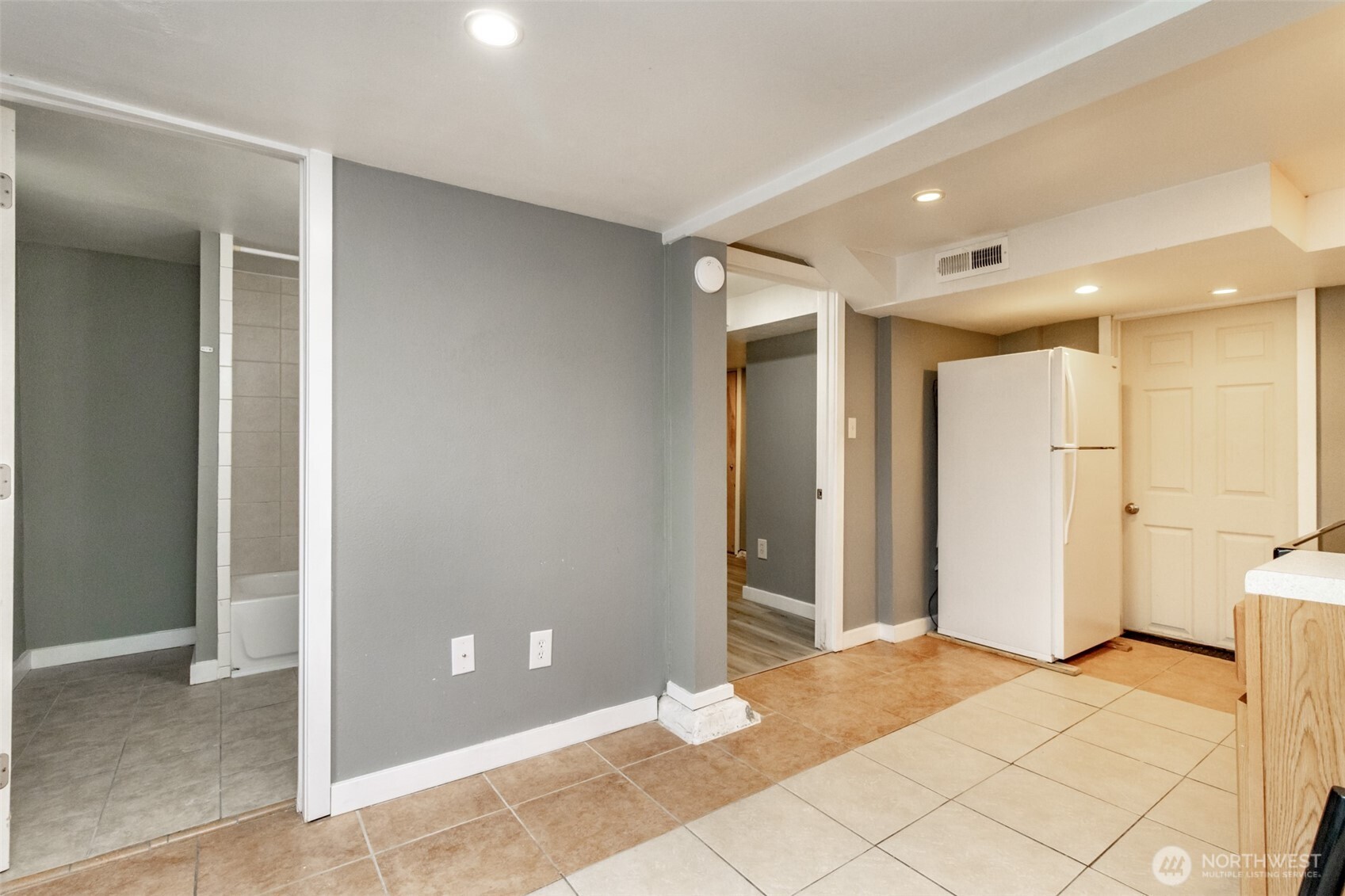 10033 Des Moines Memorial Drive S Seattle WA 98168