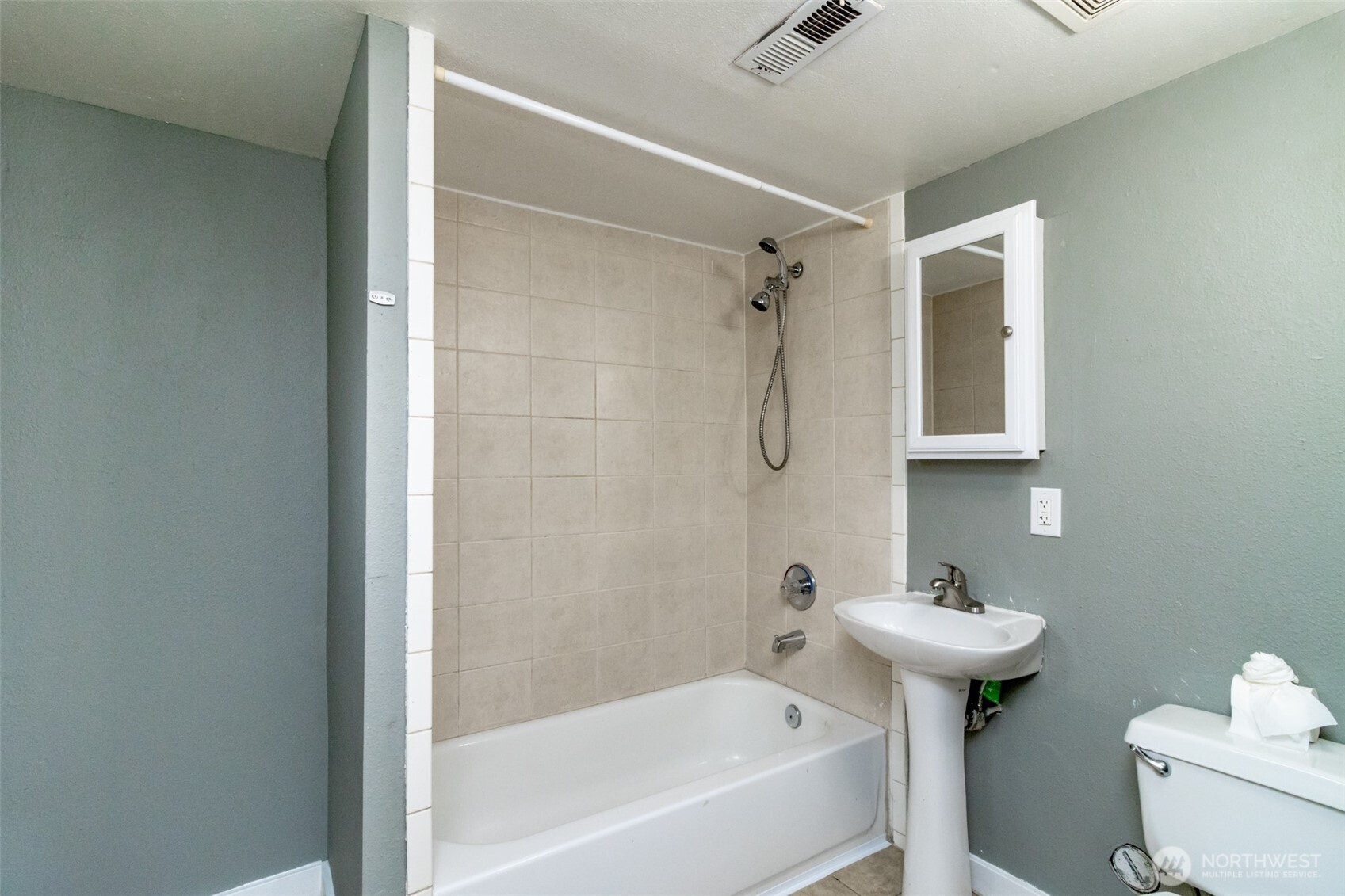 10033 Des Moines Memorial Drive S Seattle WA 98168