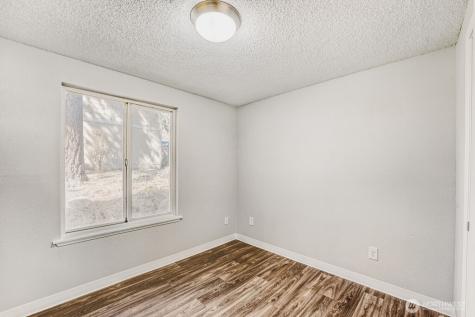 34214 1st Place S Federal Way WA 98003