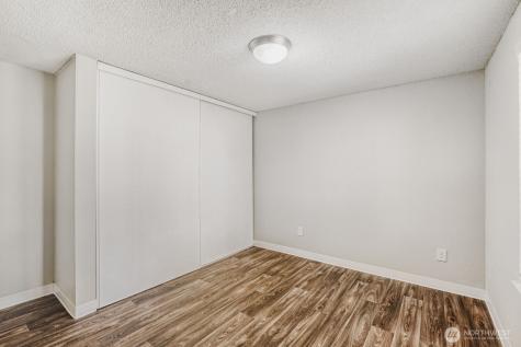 34214 1st Place S Federal Way WA 98003
