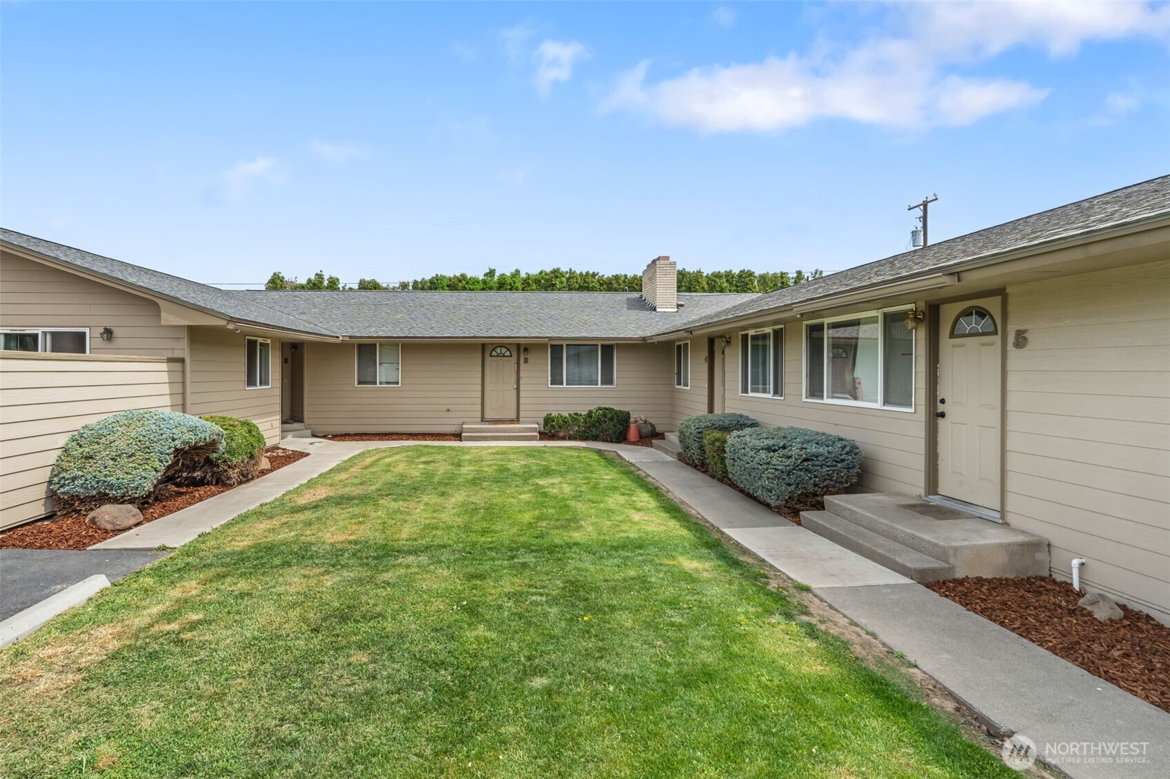 1011 1013, 1015 S 48th Avenue Yakima WA 98908