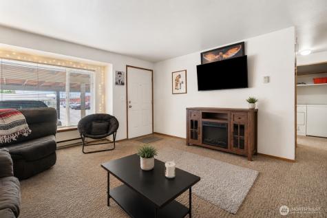 1011 1013, 1015 S 48th Avenue Yakima WA 98908