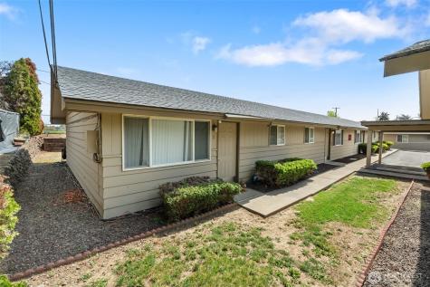 1011 1013, 1015 S 48th Avenue Yakima WA 98908