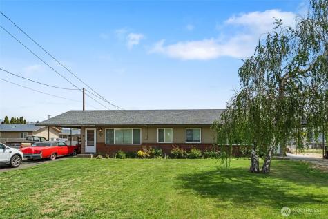 1011 1013, 1015 S 48th Avenue Yakima WA 98908