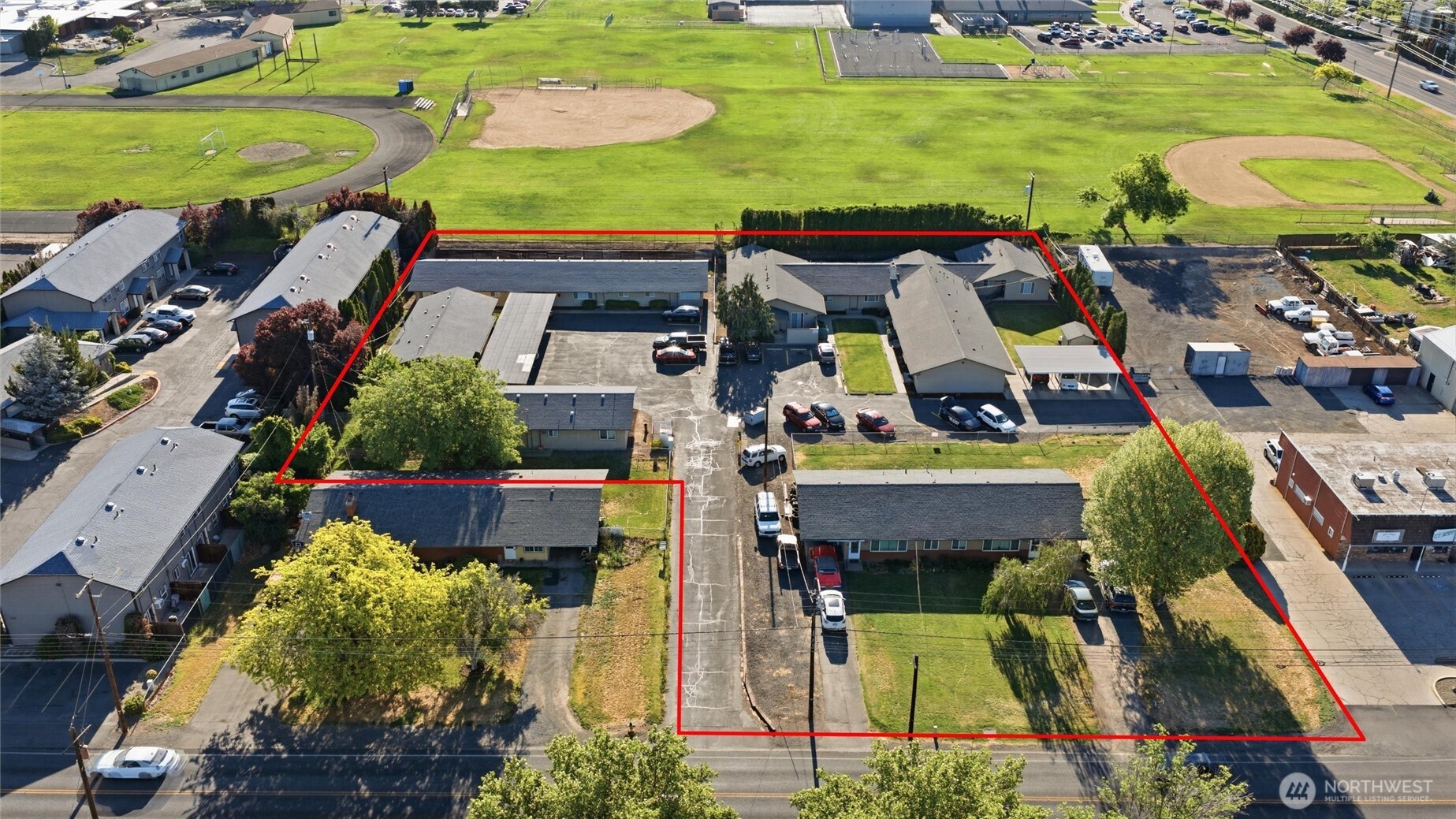 1011 1013, 1015 S 48th Avenue Yakima WA 98908
