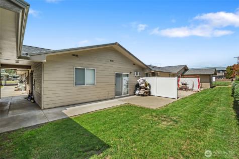 1011 1013, 1015 S 48th Avenue Yakima WA 98908
