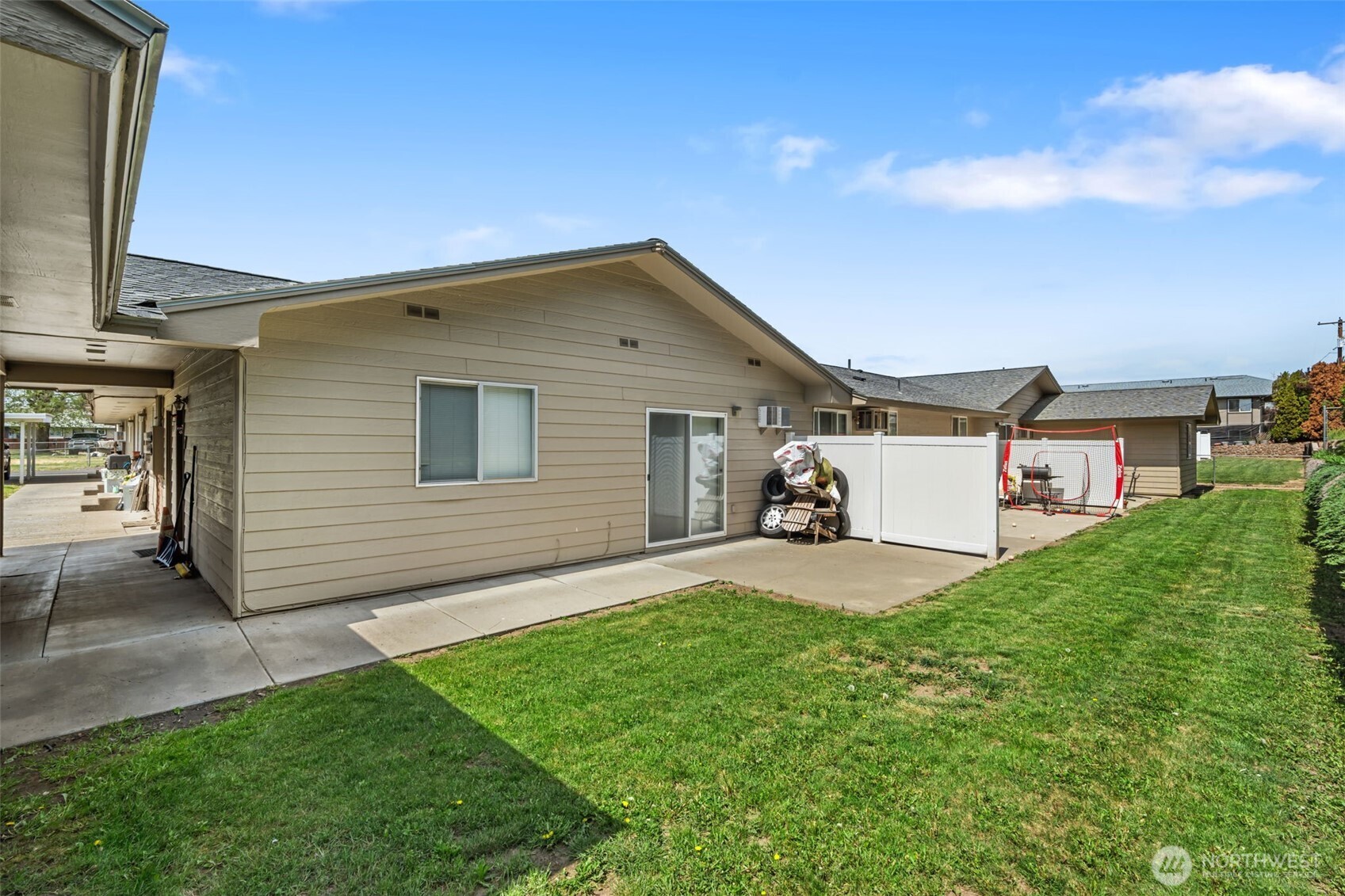 1011 1013, 1015 S 48th Avenue Yakima WA 98908