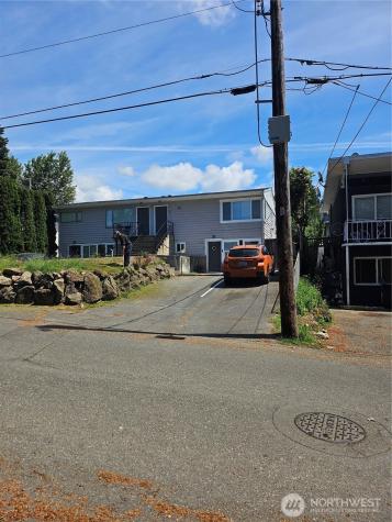 912 Glennwood Avenue NE Renton WA 98056