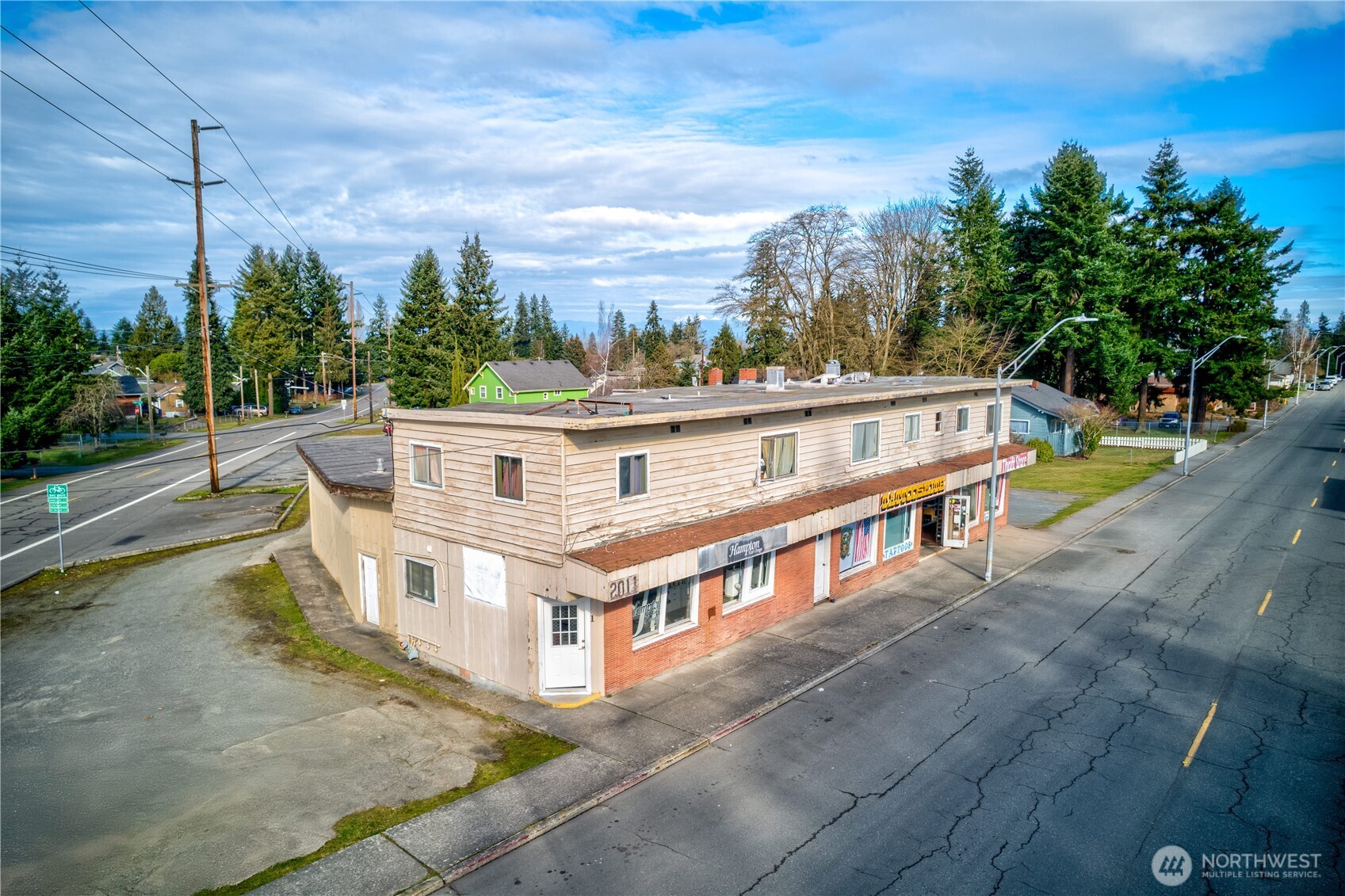 2011 Madison Street Everett WA 98203