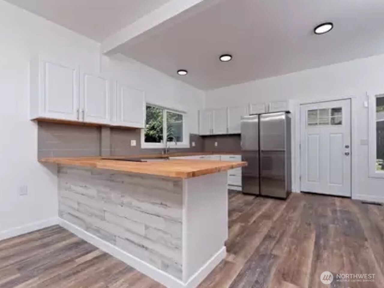 112 Kennebeck Avenue S Kent WA 98030