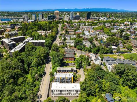 2233 NE 46th Street Seattle WA 98105