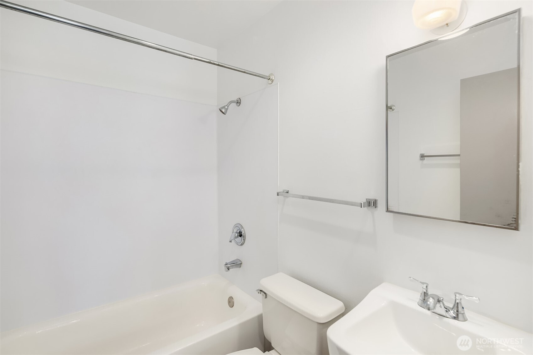 2233 NE 46th Street Seattle WA 98105