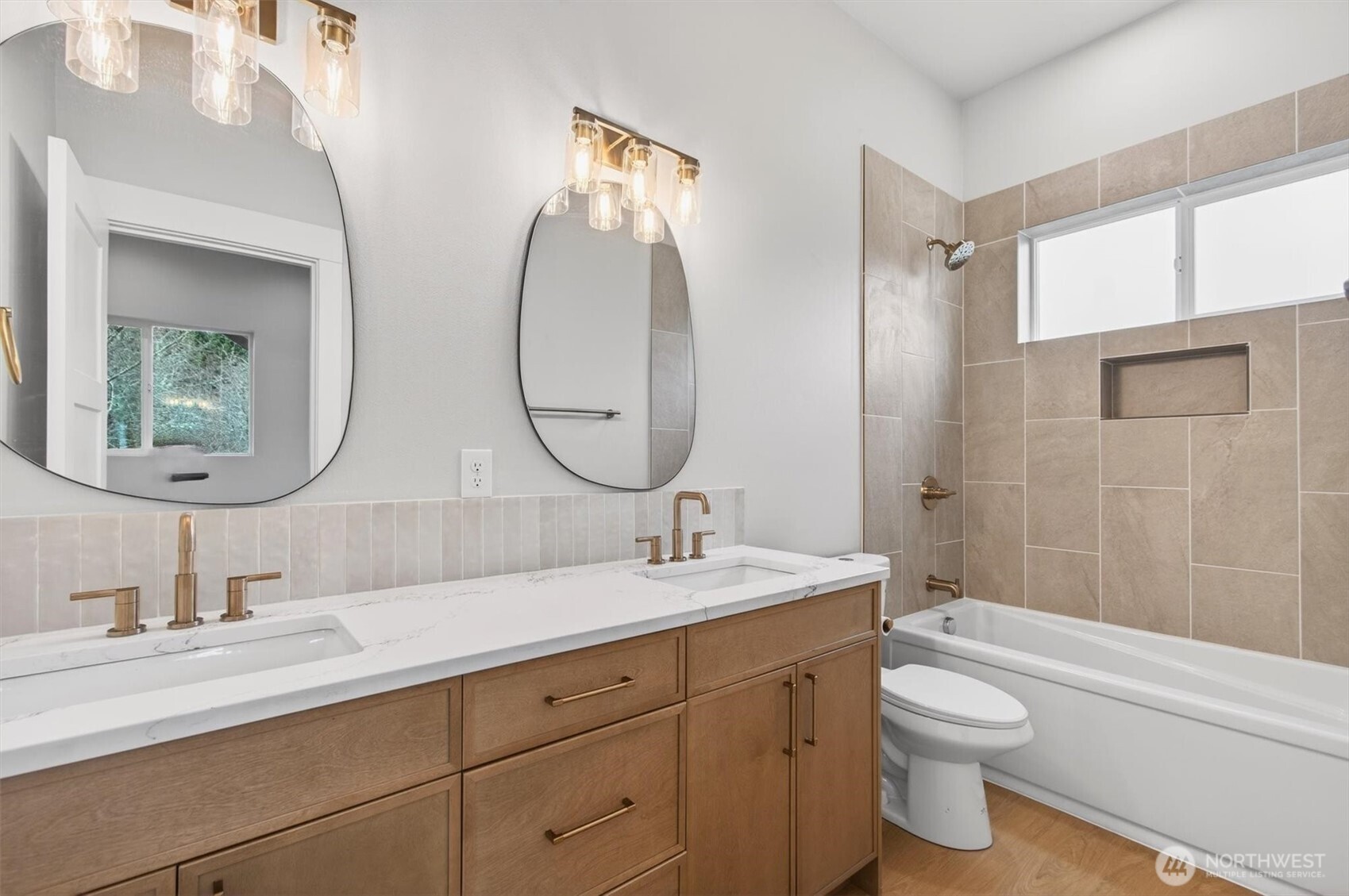 11 Sun Crest Lane Cathlamet WA 98612