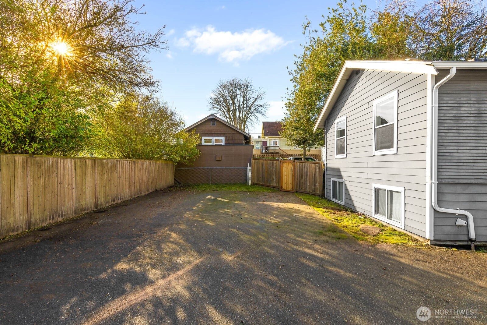 1223 11th Street Bremerton WA 98337