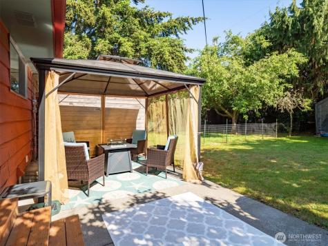 1573 90th Street Seattle WA 98117