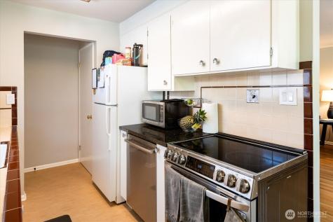 1573 90th Street Seattle WA 98117