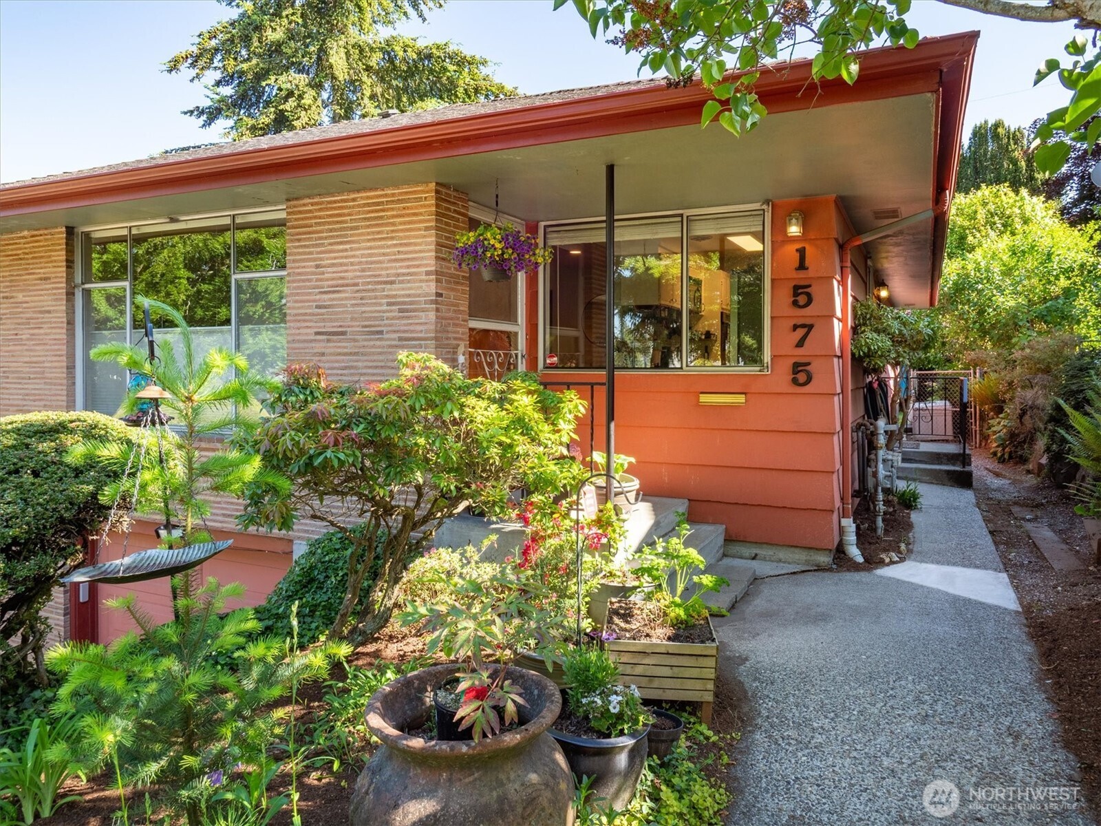 1573 90th Street Seattle WA 98117