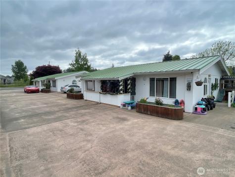 109 4th Avenue SE Pacific WA 98047