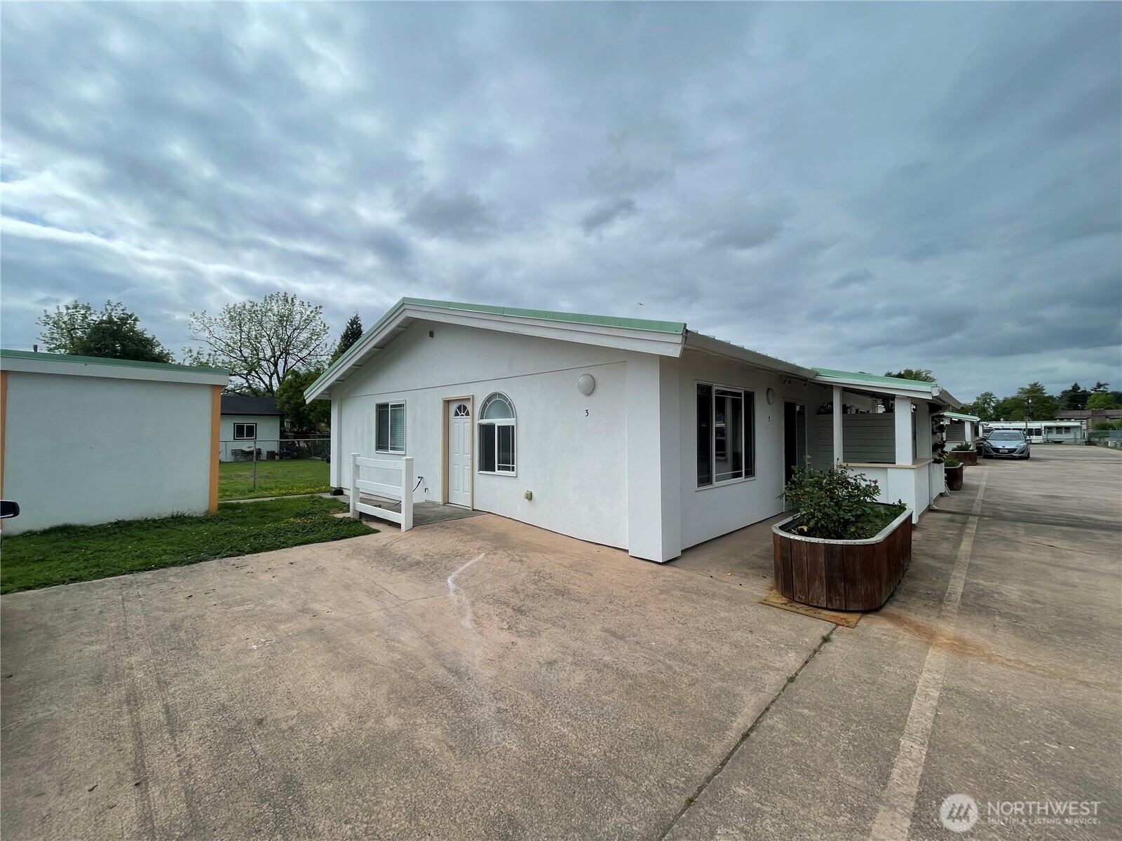109 4th Avenue SE Pacific WA 98047