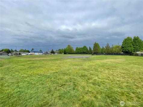 109 4th Avenue SE Pacific WA 98047