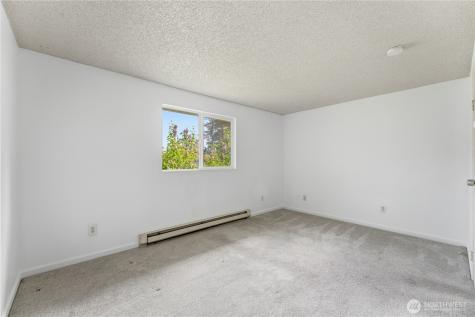 302 Bedrock Drive Everett WA 98203