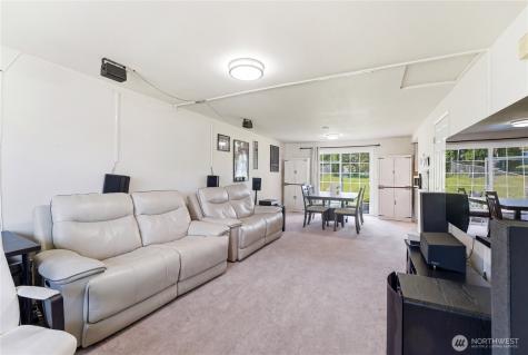 302 Bedrock Drive Everett WA 98203