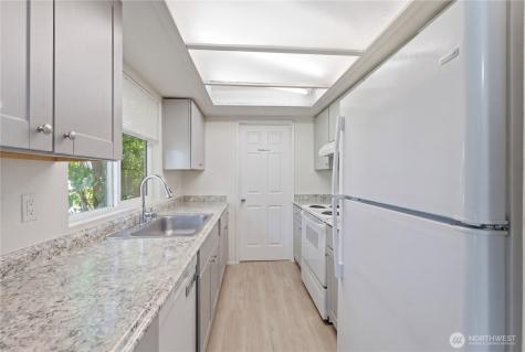 302 Bedrock Drive Everett WA 98203