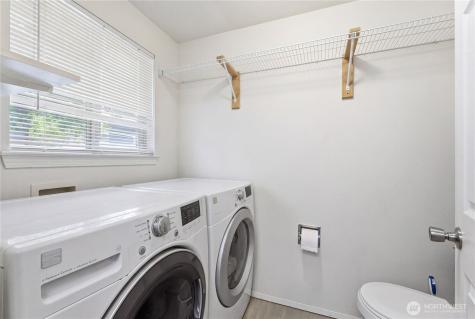 302 Bedrock Drive Everett WA 98203