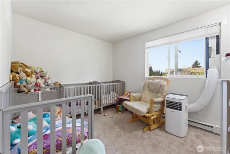 302 Bedrock Drive Everett WA 98203