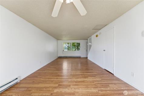 302 Bedrock Drive Everett WA 98203