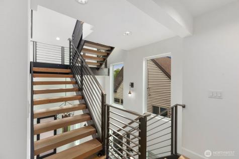 6233 Carleton Avenue S Seattle WA 98108