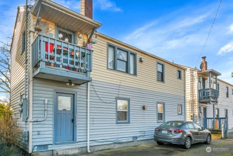 2515 Belvidere Avenue SW Seattle WA 98126
