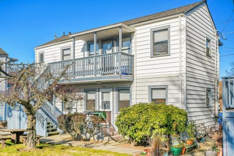 2515 Belvidere Avenue SW Seattle WA 98126
