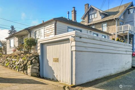 2515 Belvidere Avenue SW Seattle WA 98126
