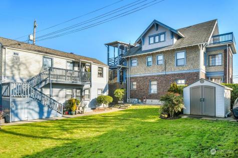 2515 Belvidere Avenue SW Seattle WA 98126
