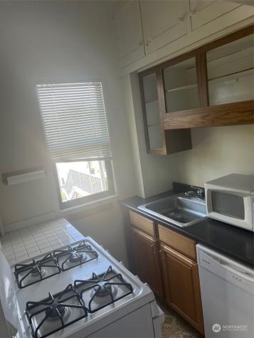 2515 Belvidere Avenue SW Seattle WA 98126