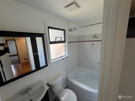 2515 Belvidere Avenue SW Seattle WA 98126