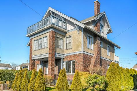2515 Belvidere Avenue SW Seattle WA 98126