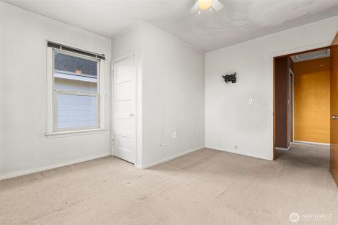 1014 1014 1/2 So. Lawrence Street Tacoma WA 98405