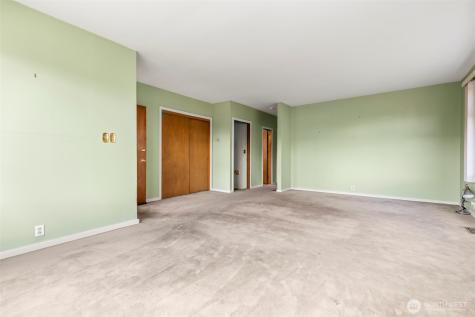 1014 1014 1/2 So. Lawrence Street Tacoma WA 98405