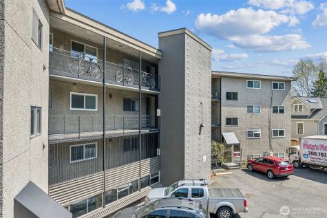 4051 Gilman Avenue W Seattle WA 98199