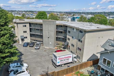 4051 Gilman Avenue W Seattle WA 98199