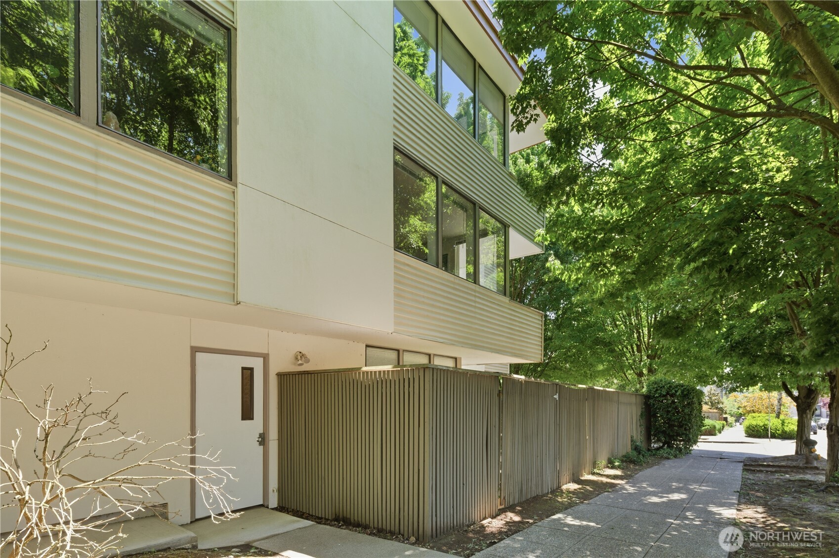 802 N 43rd Street Seattle WA 98103