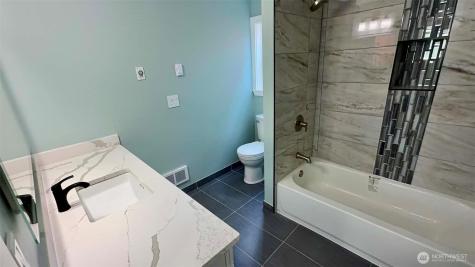 9040 17th Avenue SW Seattle WA 98106