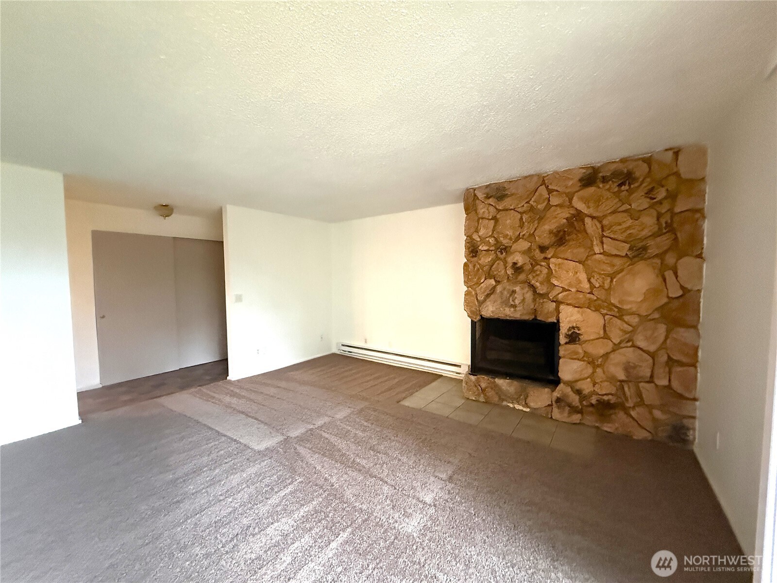 555 Sunset Avenue NE Ocean Shores WA 98569