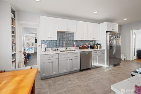 1788 Alki Avenue SW Seattle WA 98116