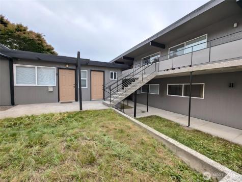 8805 14th Avenue S Seattle WA 98108